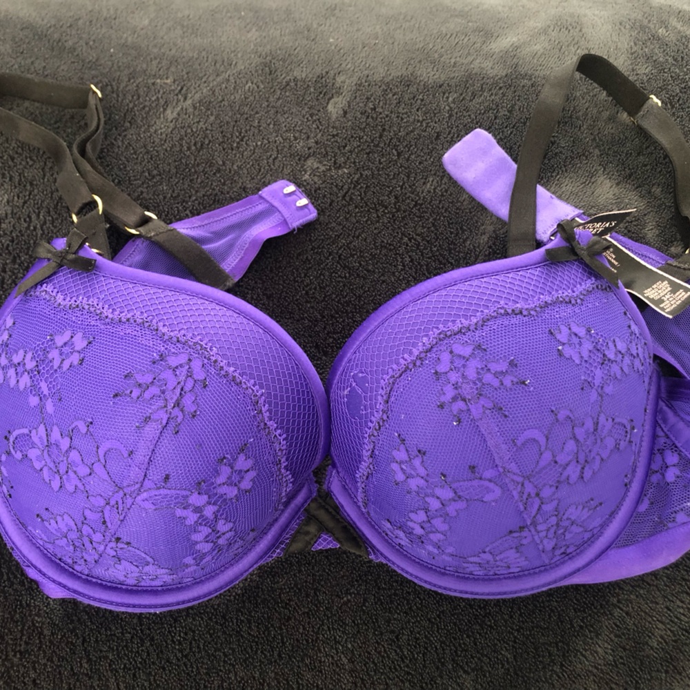 Victorias Secret Bra 34C